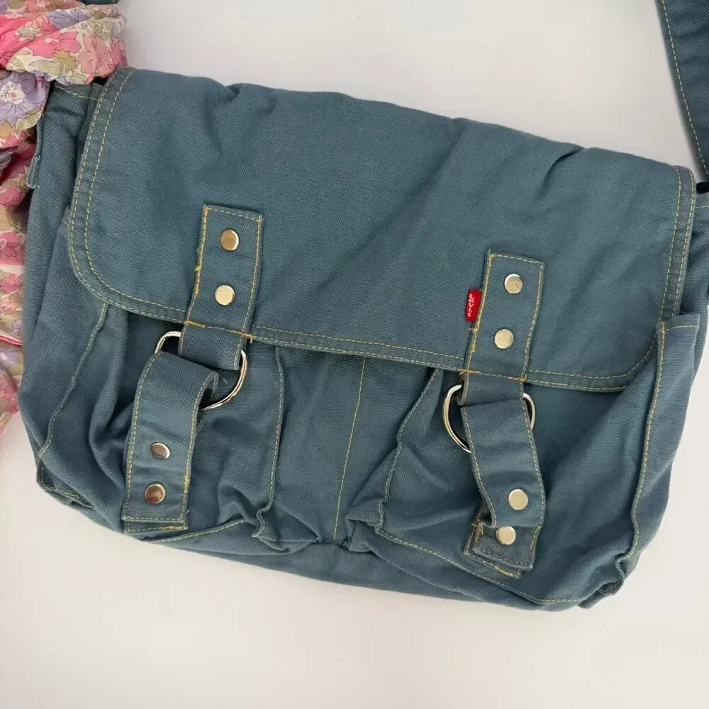 Blue levis messenger bag no
